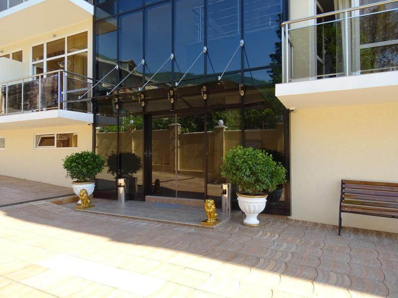 Отель "Luisa" Gagra Exterior photo